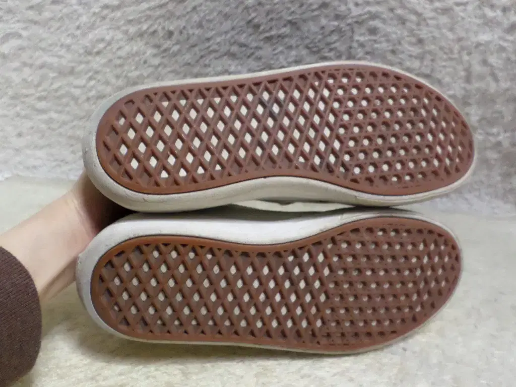 thumbnail-4
